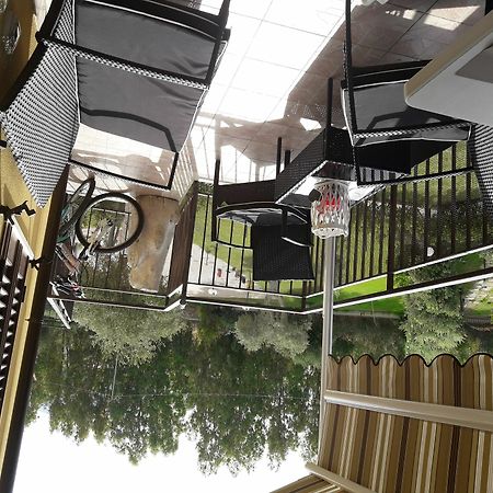 Villa Scenique 캄포펠리체 디 로첼라 외부 사진